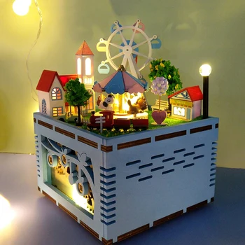 DIY Totoro de Lemn casă de Păpuși în Miniatură, Cu Mobilier Carusel, Roata Ferris Case Papusa Asamblat Jucarii Copii Cadou de Crăciun
