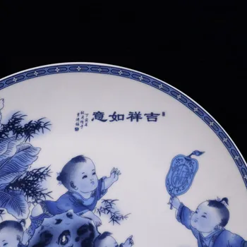 Chinezii Vechi De Porțelan Albastru Și Alb Joacă Pentru Copii Apreciere Placa